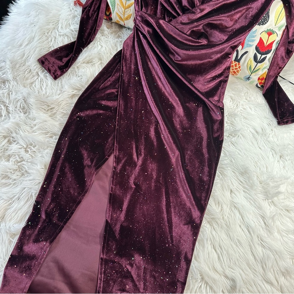 Double Crazy • Glitter Velvet High Slit Asymmetrical Dress - Picture 14 of 15